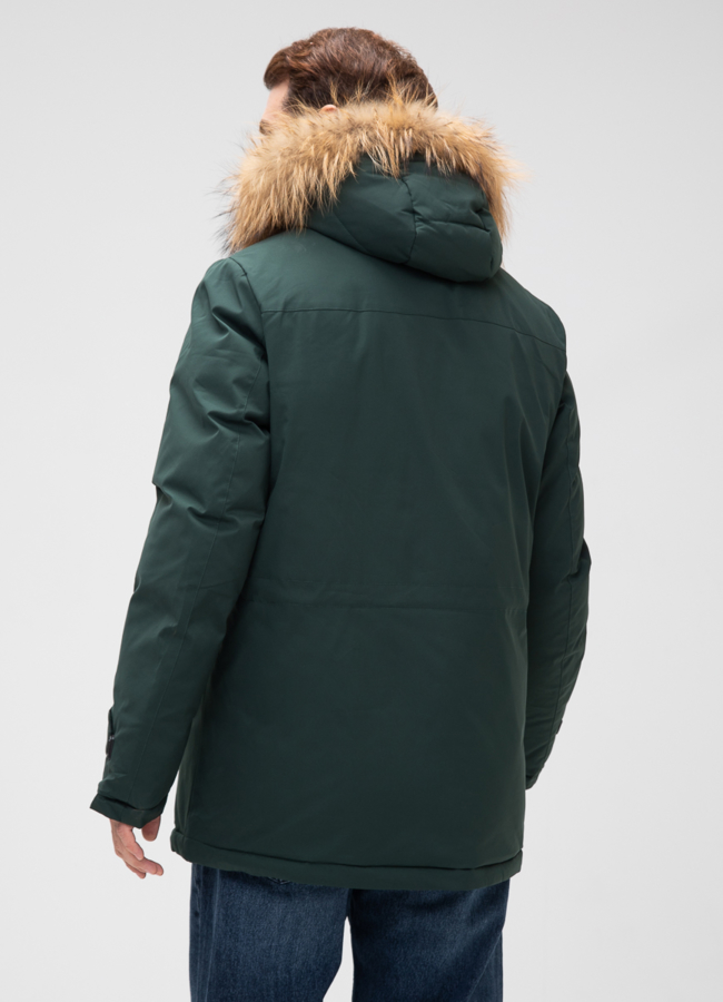 Мужской пуховик с капюшоном из меха енота модель № 28402 в рассрочку