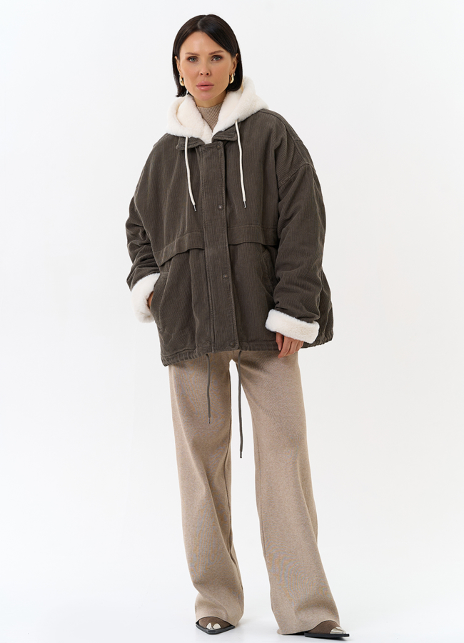 Женская утепленная куртка с отделкой из эко меха модель № 31909 в кредит