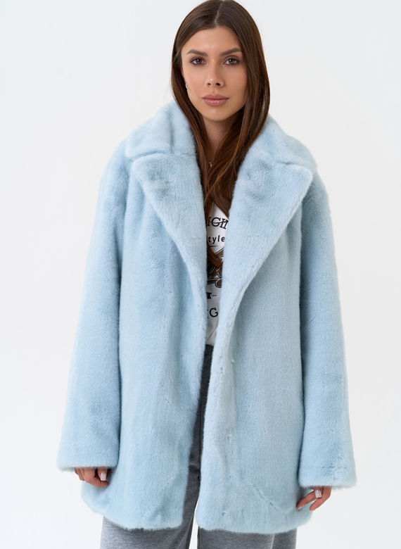 Женская шуба из эко меха в голубом цвете