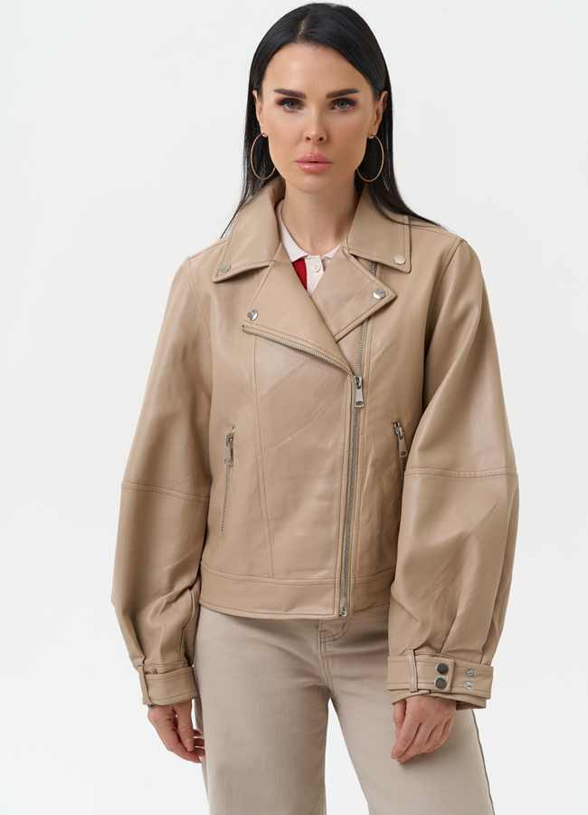 Куртка косуха из эко кожи бежевого цвета модель № 30309 меха малина