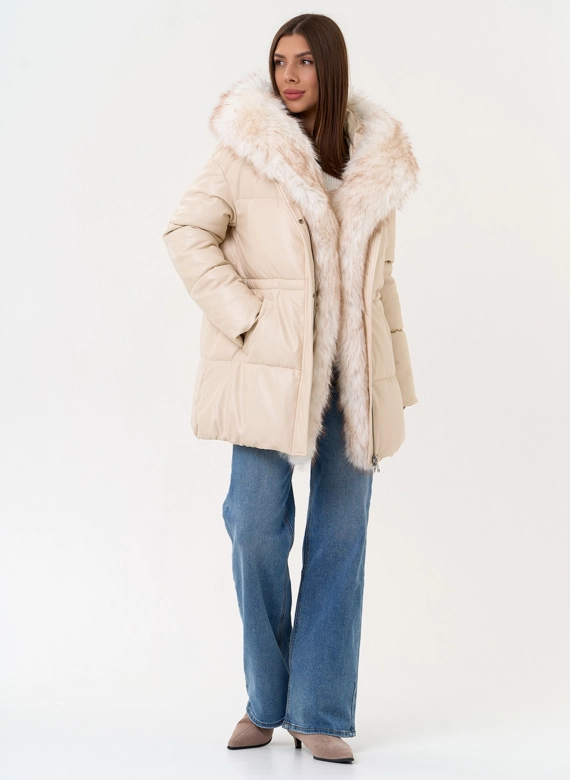 Женский пуховик из эко кожи с отделкой из эко меха