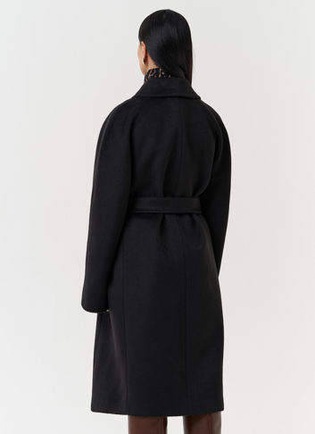 Женское пальто с поясом