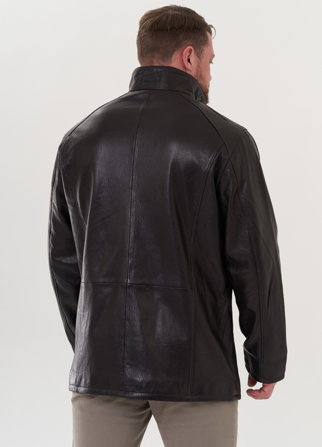 Кожаная куртка коричневого цвета модель № 26701 универмаг малина