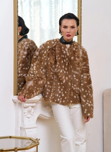 Дубленка двухсторонняя с принтом бемби фото