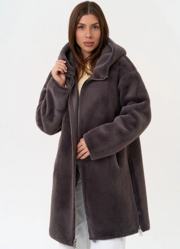 Женская двухсторонняя дубленка из эко замши с капюшоном