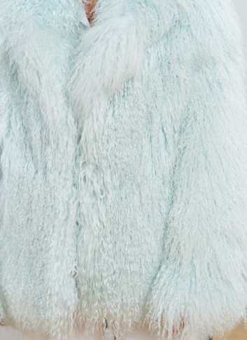 Женская шуба из меха ламы