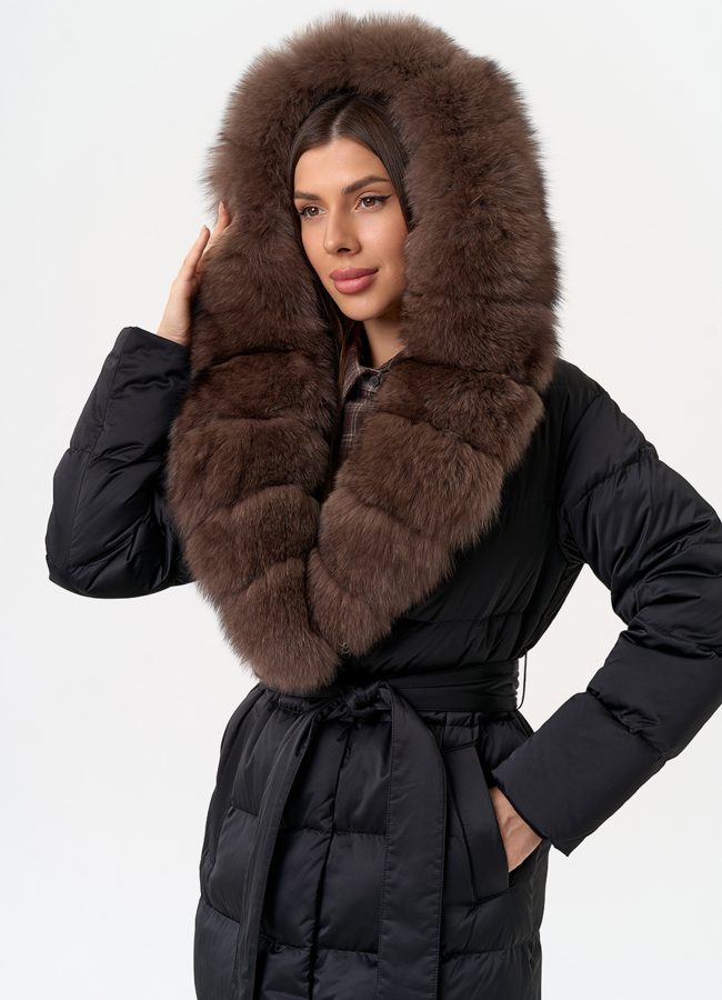 Женский пуховик с капюшоном из меха песца модель № 31448 универмаг малина