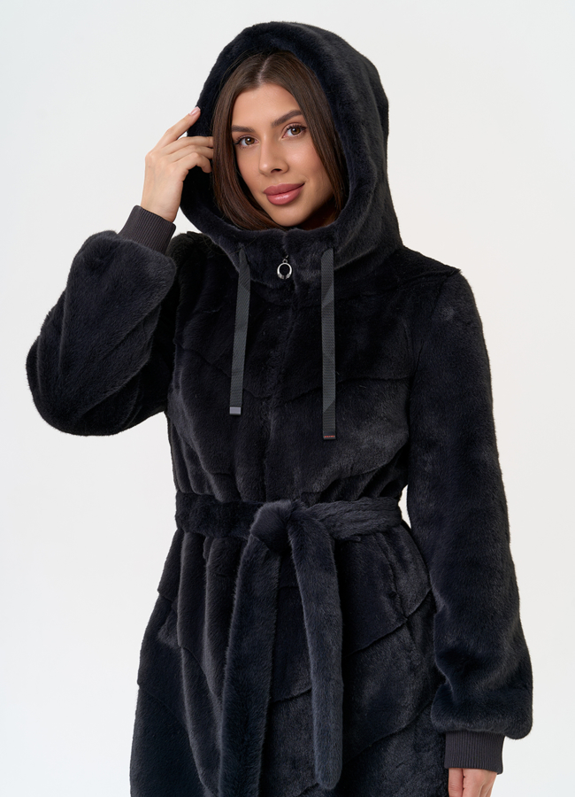 Женская шуба из эко меха с капюшоном модель № 31238 универмаг малина